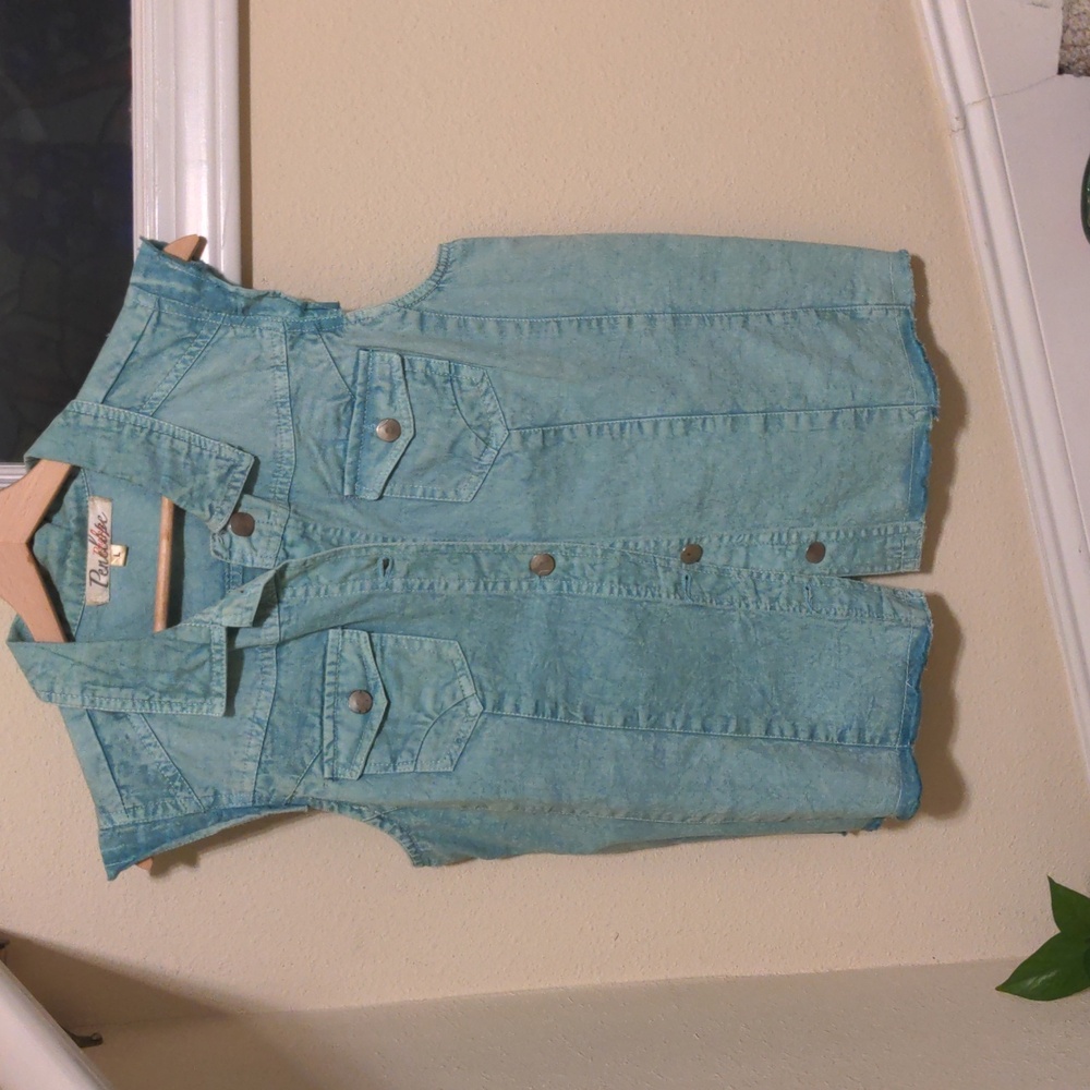 Women's Vest Distressed blue jean vest large